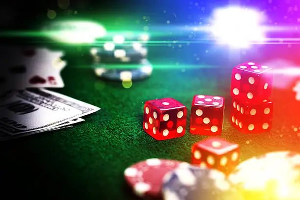 Papan peringkat dan sistem poin permainan arcade raya22 dengan antarmuka yang transparan